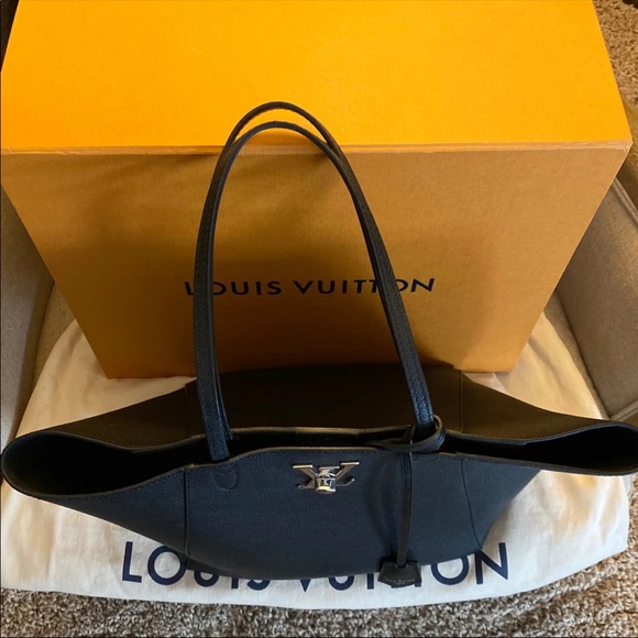 Louis Vuitton Lockme Cabas Noir Tote - Picture 2 of 8